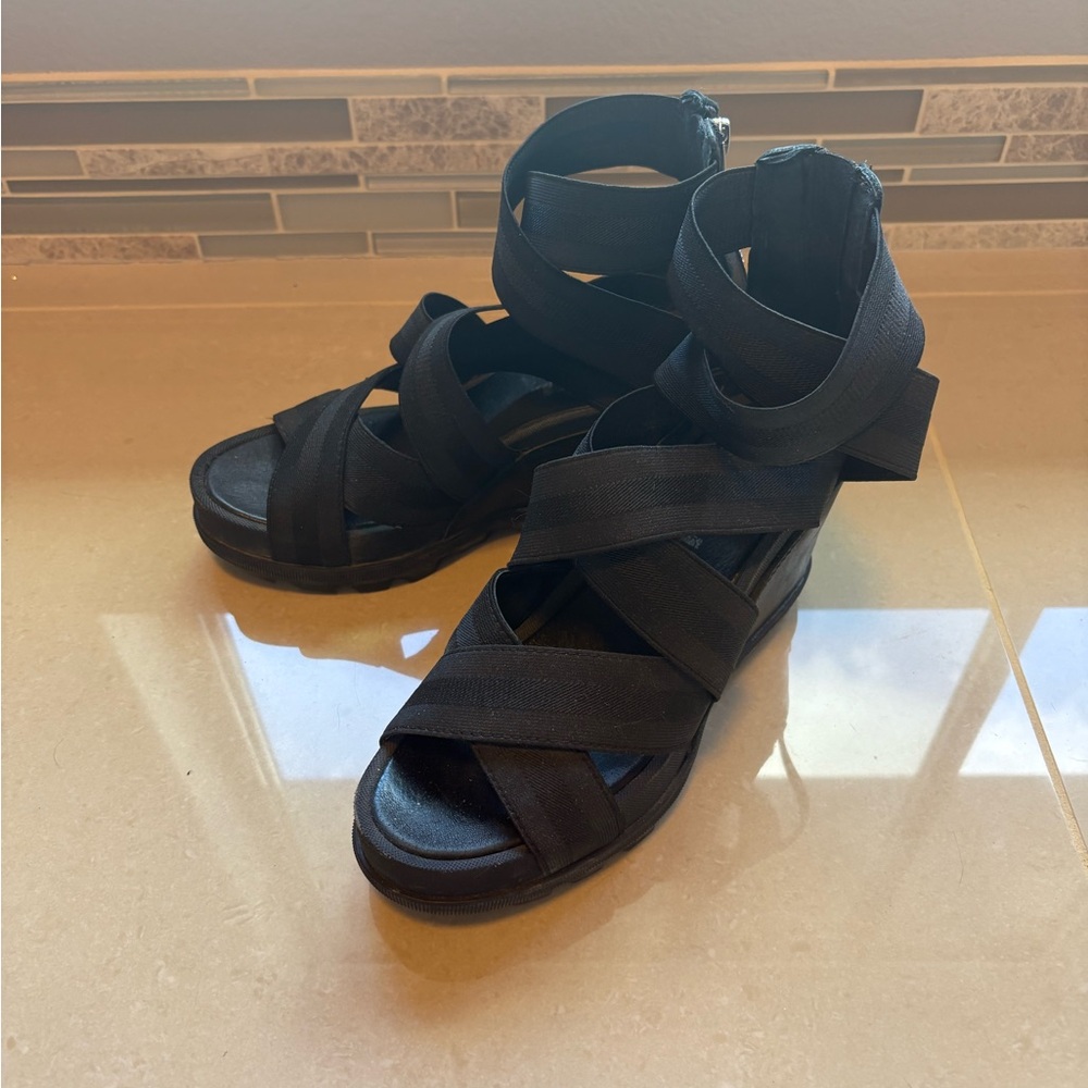 Sorel Black Strappy Gladiator Sandal Wedges